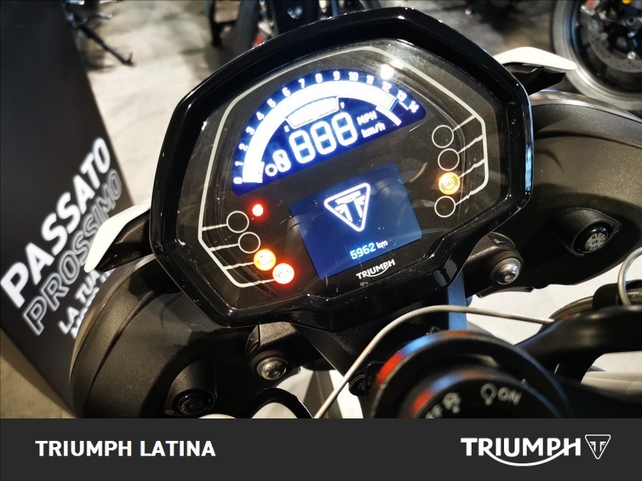 TRIUMPH Street Triple 765 R